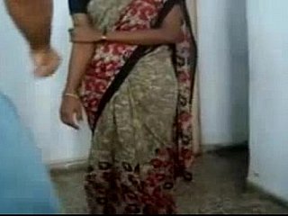 Lecking Kaamwali Bai Meas Nabel