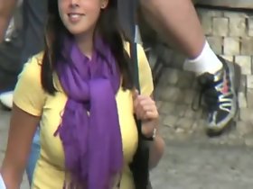 Bu videoyu, 02:18 dakika, kız En cuming izleyerek