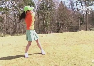 Ronda de penalización de minifalda sin fondo de golf japonés al aire libre