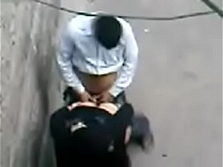 Cazzo duro graze ragazza pakistana