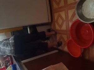 息子によるスパイcomの上のイランのママ