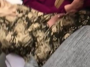 Old bag Woman turban Thổ Nhĩ Kỳ Người trong pantyhose màu nâu sáng bóng