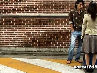 Hässlicher Koreaner darf heiße Koreanerin ficken