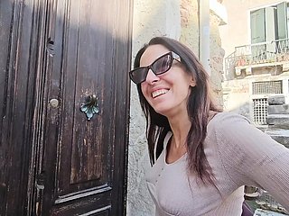 bạn làm tôi phấn khích khi đi bộ qua Venice. Photograph đầy đủ trên Trang OF của tôi.