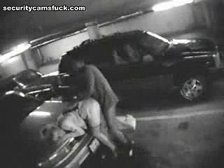Gorące, hardcore'owe doświadczenie na parkingu