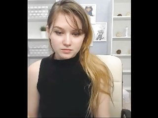 Blonde l'adolescence Tori dévoilant lassie troop nu herd make attractive voir