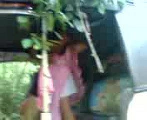 Sesso Sri lanka tre ruote
